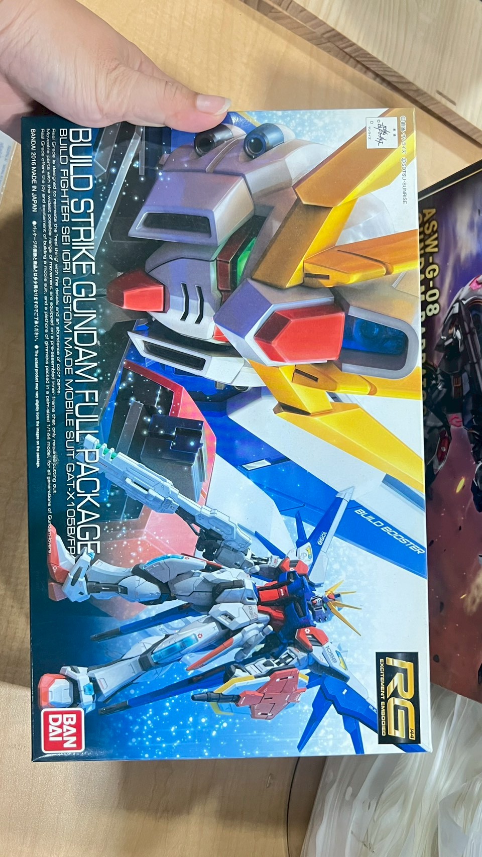 กันดั้ม กันพลา Bandai RG Build Strike Gundam Package