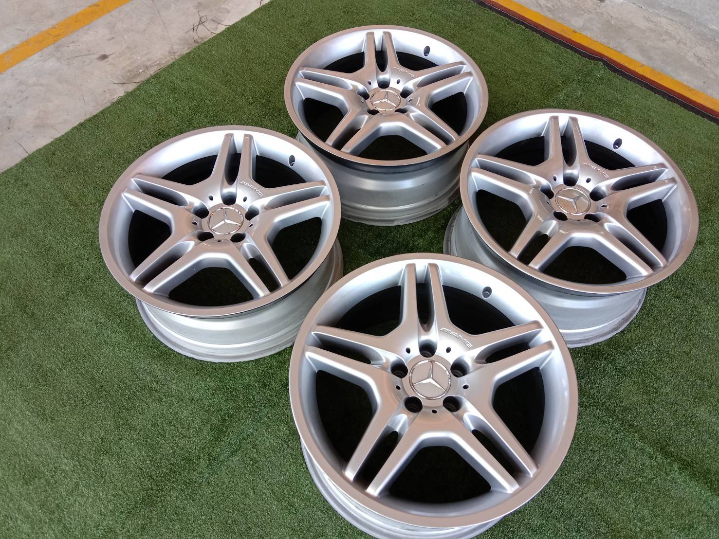 ล้อแท้ AMG ST4 18" w211 E55