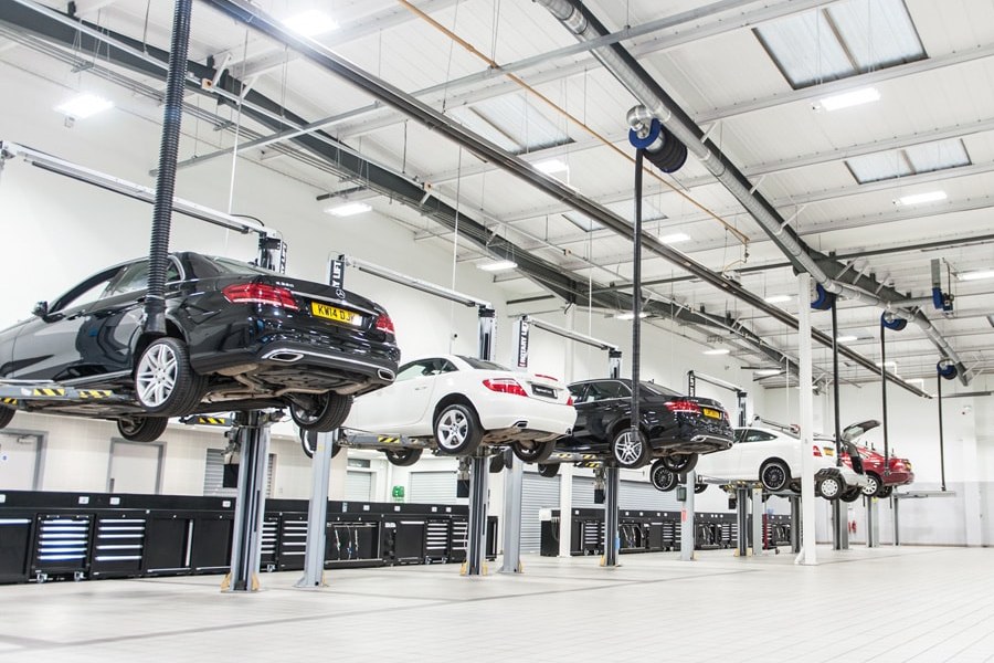 ขายหรือให้เช่าโชว์รูมรถยนต์และศูนย์บริการซ่อมรถยนต์ ติดถนนเพชรเกษม สามพราน จ.นครปฐม