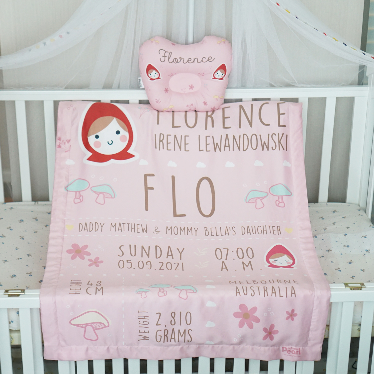 ชุดของขวัญเด็กแรกเกิด หมอนหลุม + ผ้าห่มขนาด 75x100cm ลาย Little Red Riding Hood - Pink