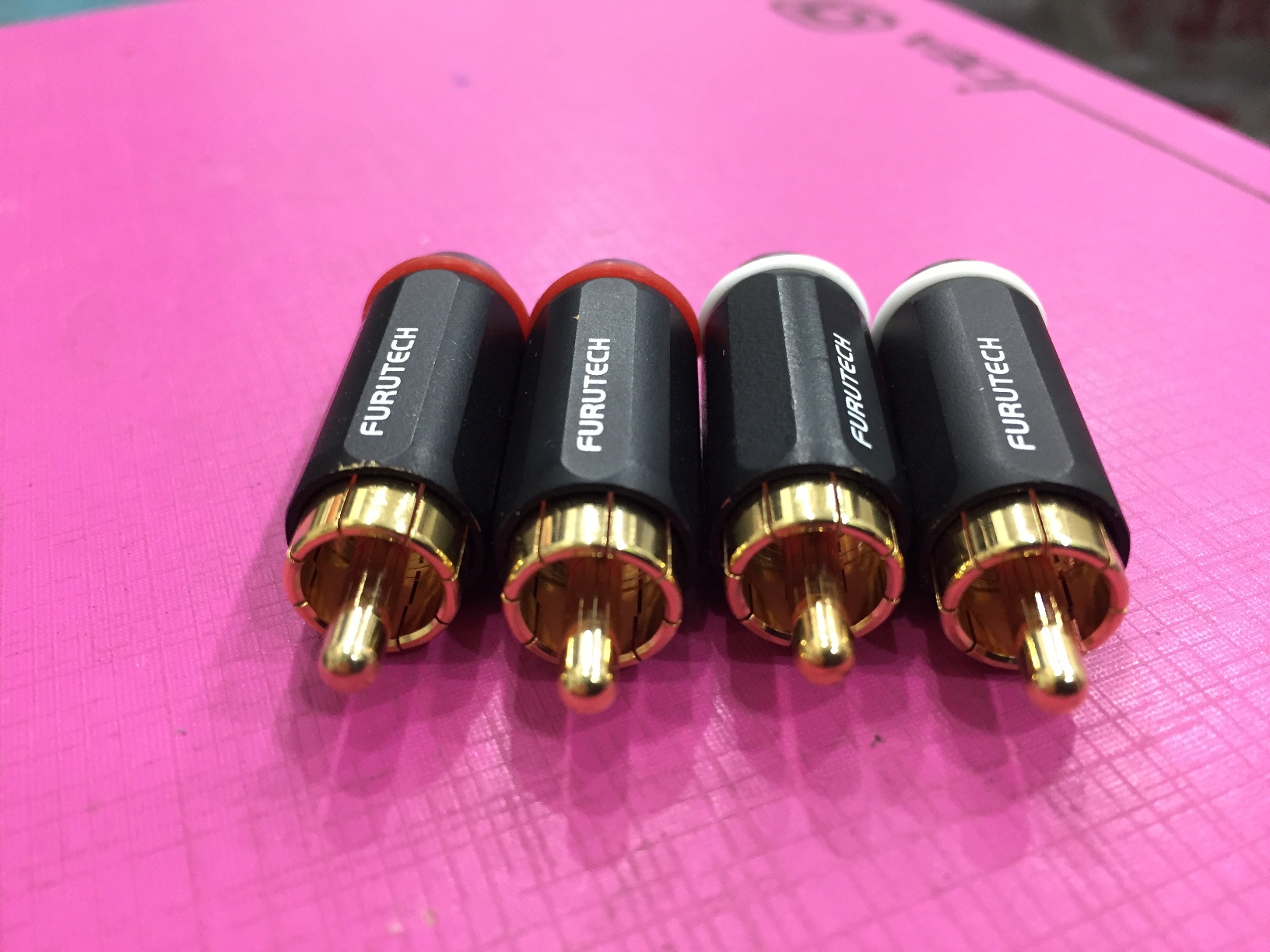 Genuine 4pcs FURUTECH FP126(G) RCA Connector plug Gold Plated FP-126 PCOCC