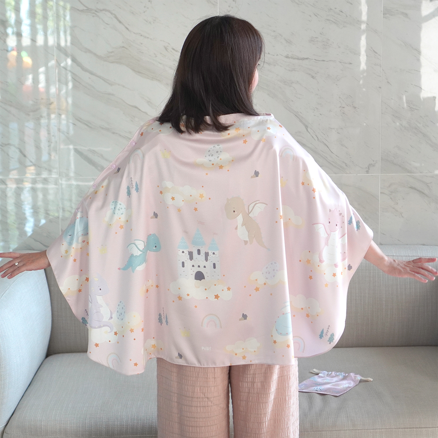 ผ้าคลุมให้นม 3in1 (รุ่นมีกระดุม ถอดโครงได้) แบบสั่งทำใส่ชื่อ ลาย Dragon - Pink