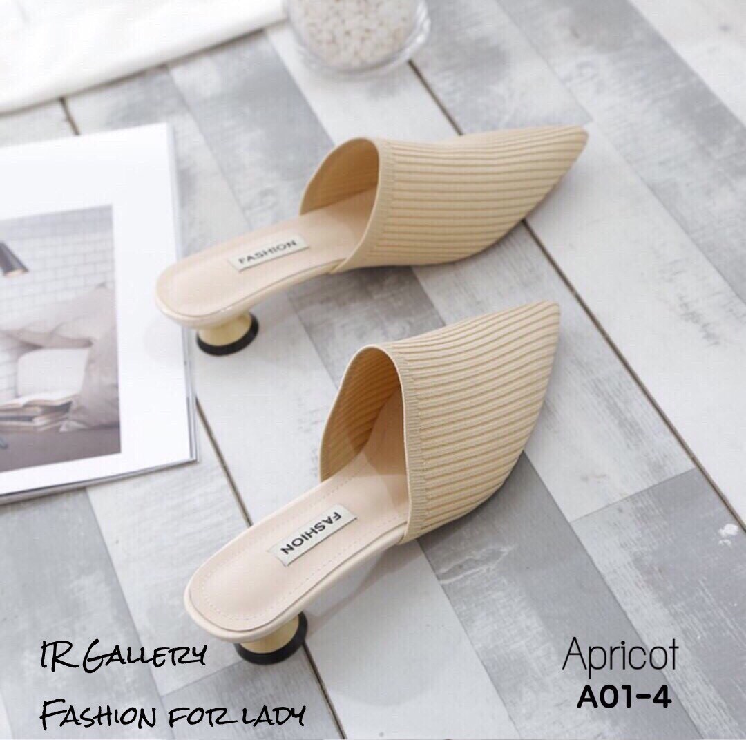 รองเท้าเปิดส้นทรงหัวแหลม (สีครีม)