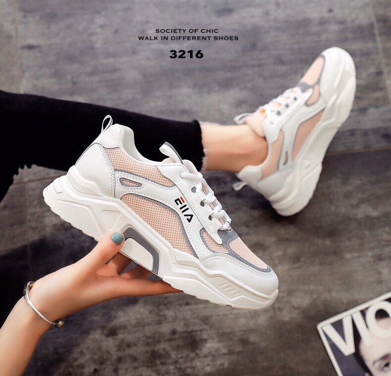 รองเท้าผ้าใบแฟชั่นทรงSportแต่งลาย (สีดำ)