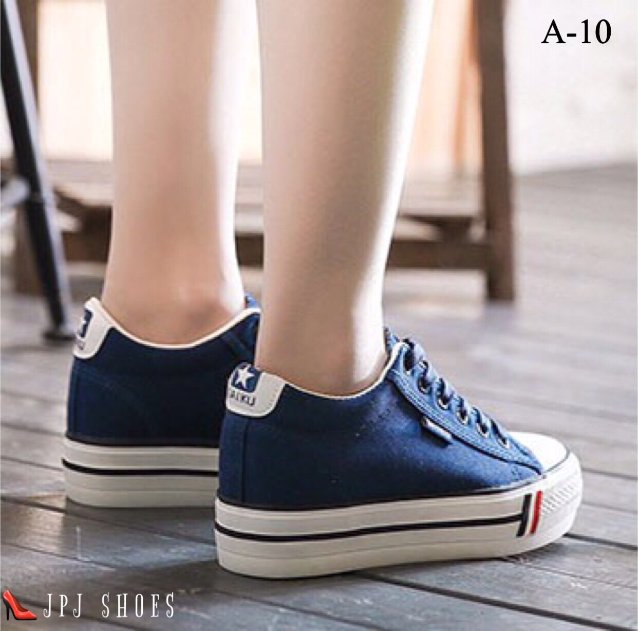รองเท้าผ้าใบ Star Canvas Senakers (สีแดง)