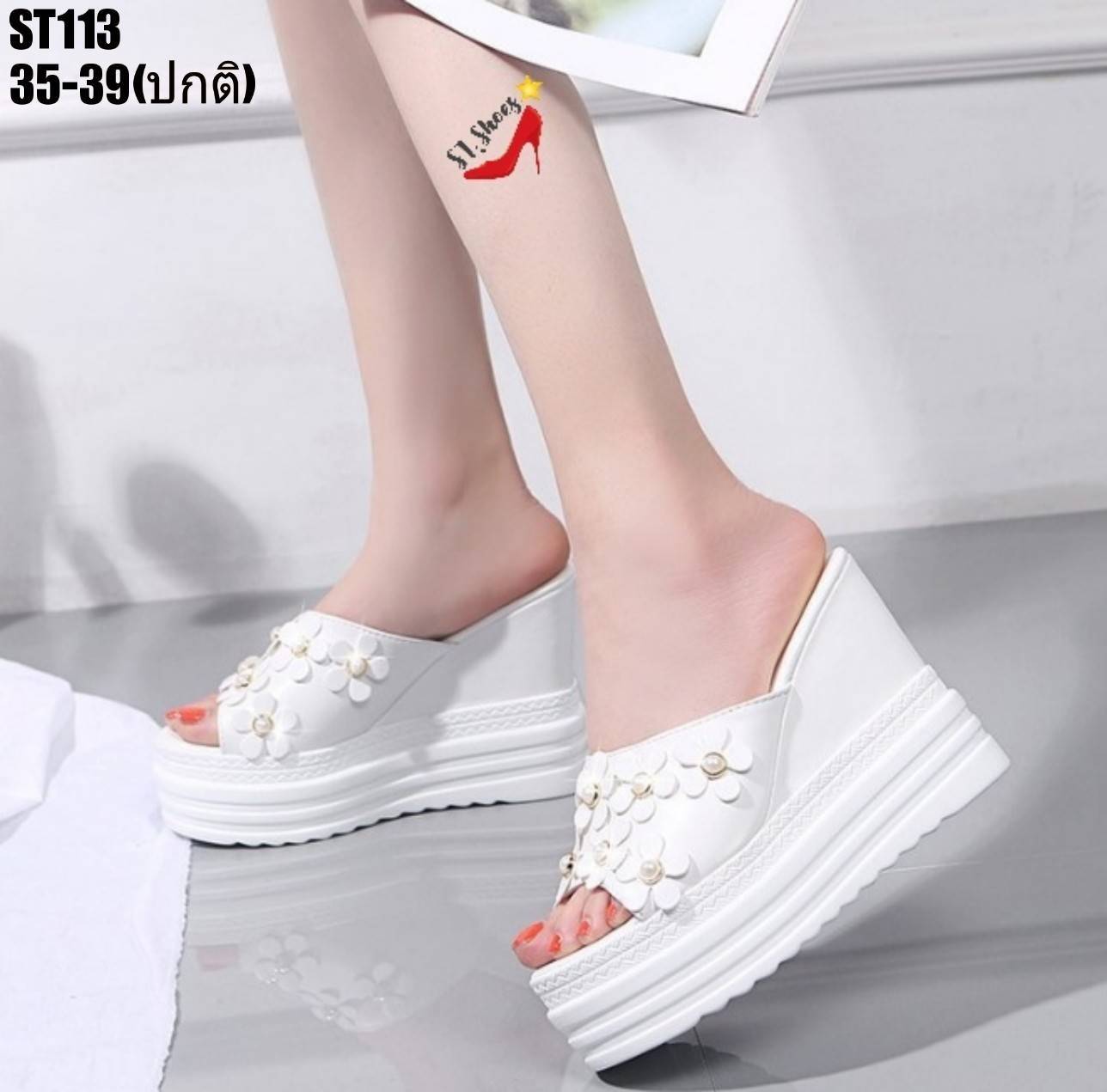 รองเท้าส้นตึกแต่งดอกไม้มุก (สีขาว)