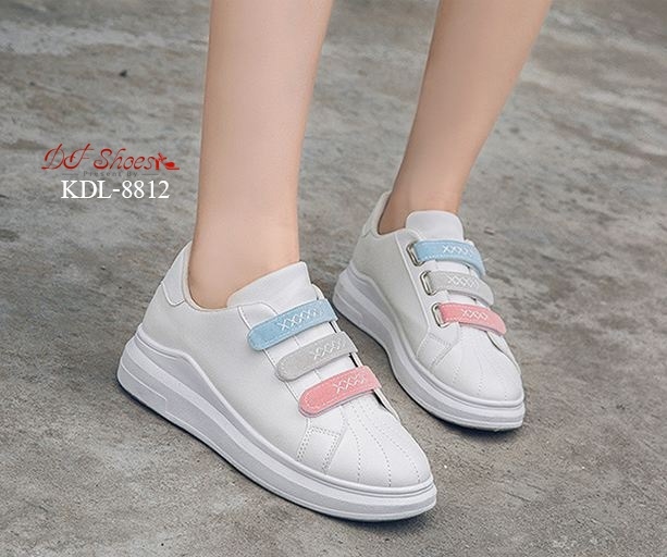 รองเท้าผ้าใบแฟชั่นแต่สายรัดเมจิกเทป