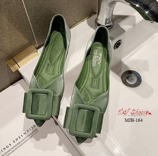 รองเท้าคัทชูส้นแบนแต่งโบว์เข็มขัด (สีเขียว)