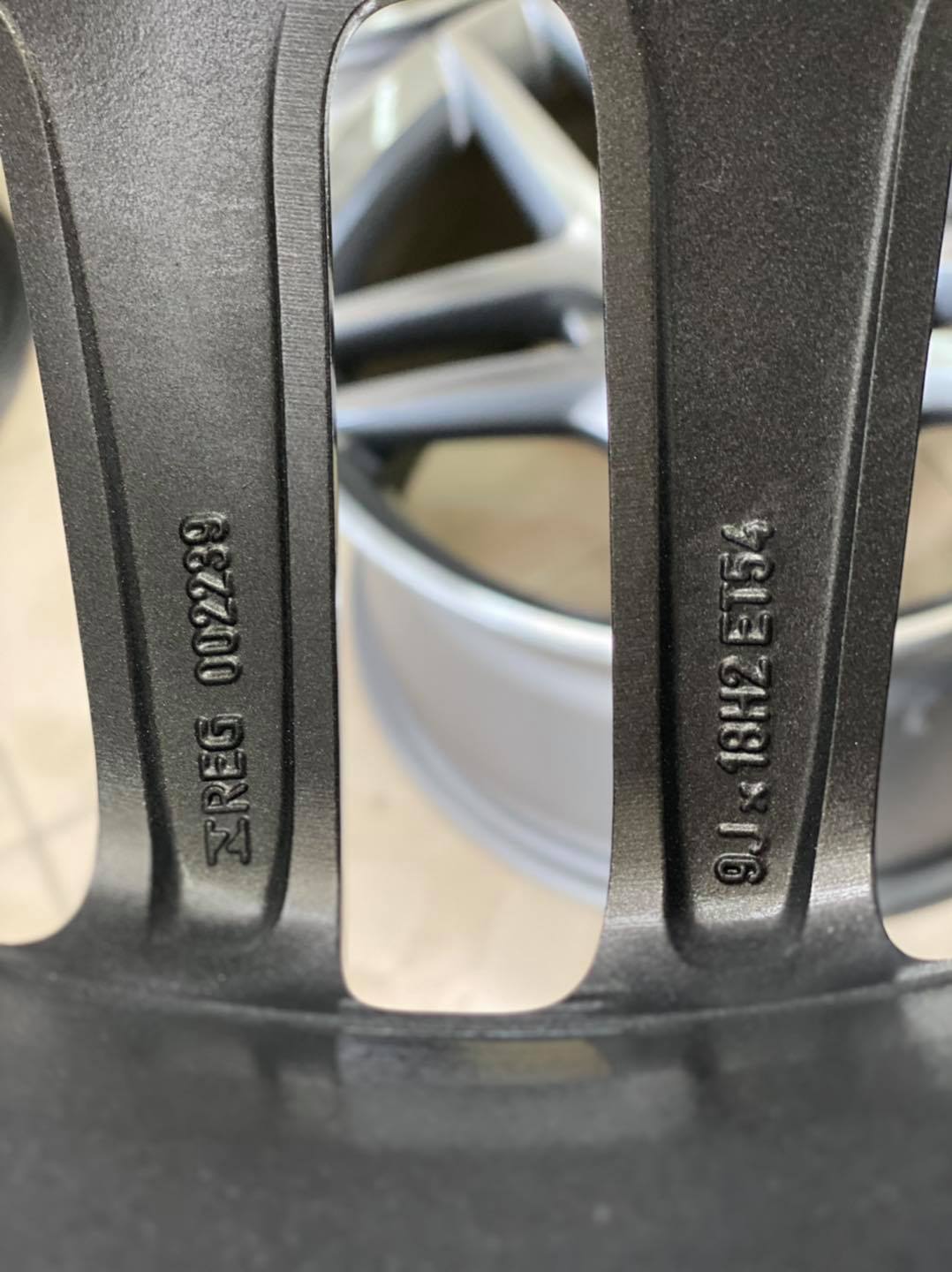 ล้อแท้ AMG ST4 NEW 18" w212 facelift