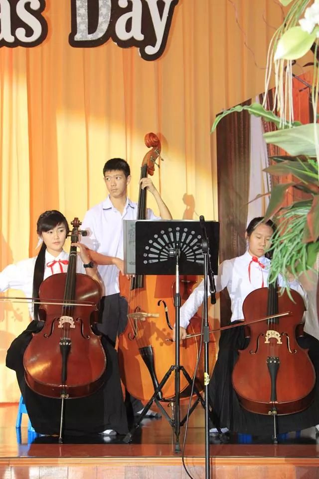 บริการ FOLLOW LIGHT