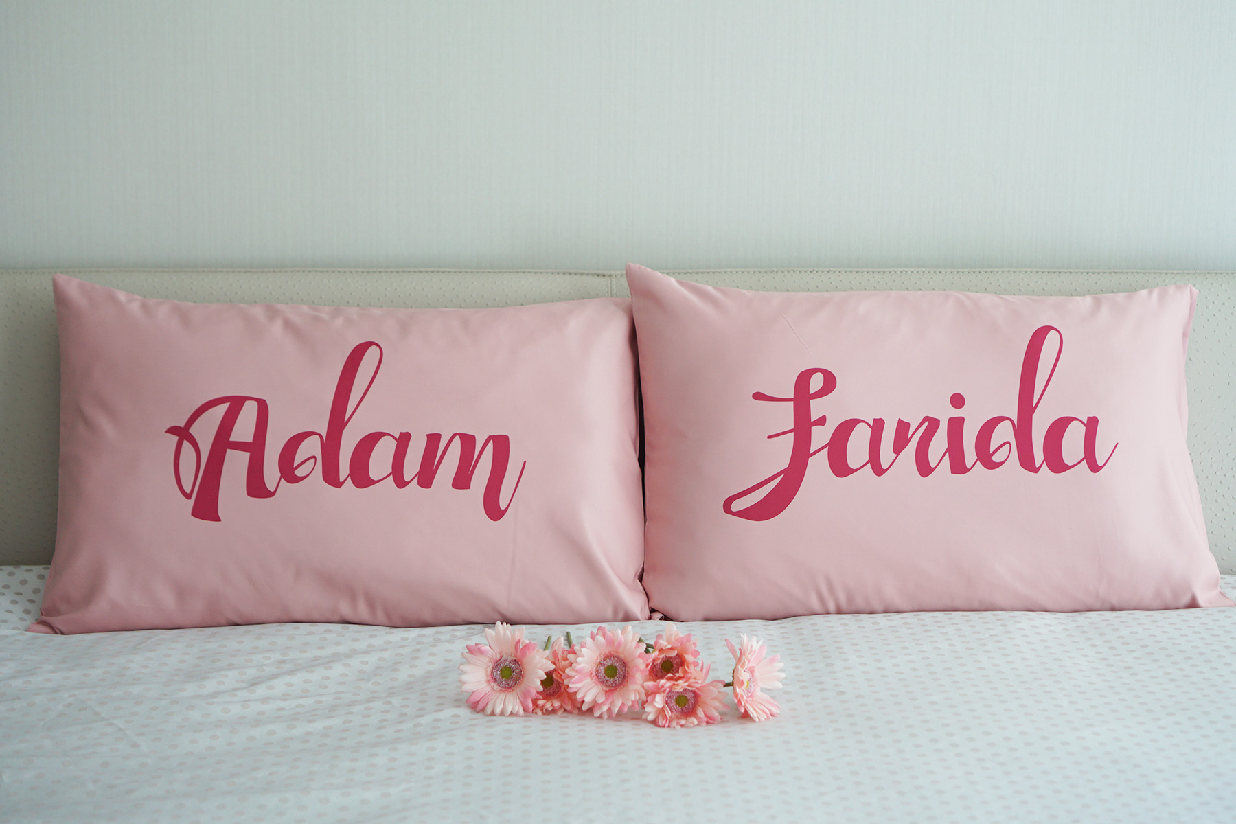 ปลอกหมอนหนุนคู่ สีชมพู ลาย Name - 02 - Pink