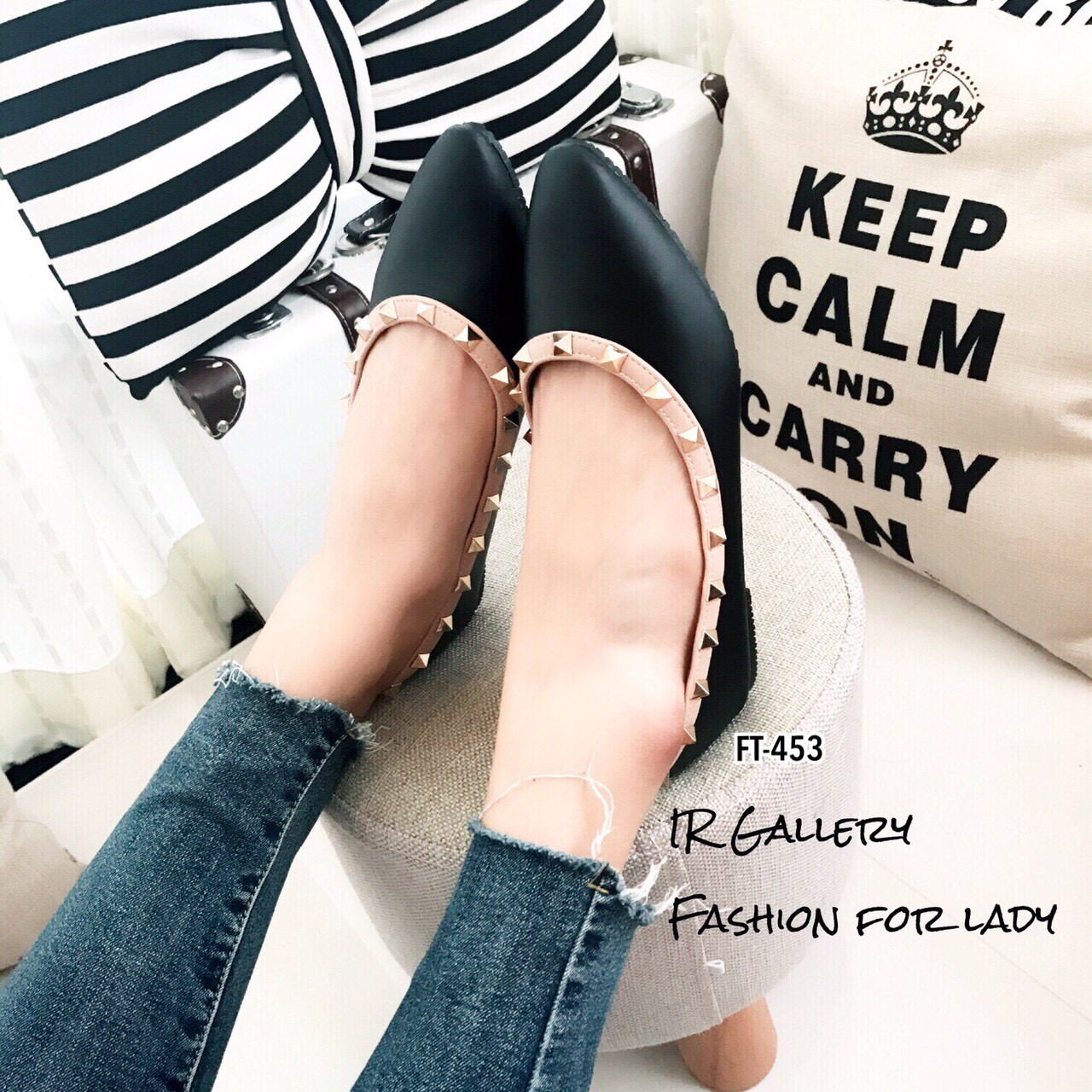 รองเท้าคัทชู Style Valentino (สีดำ)