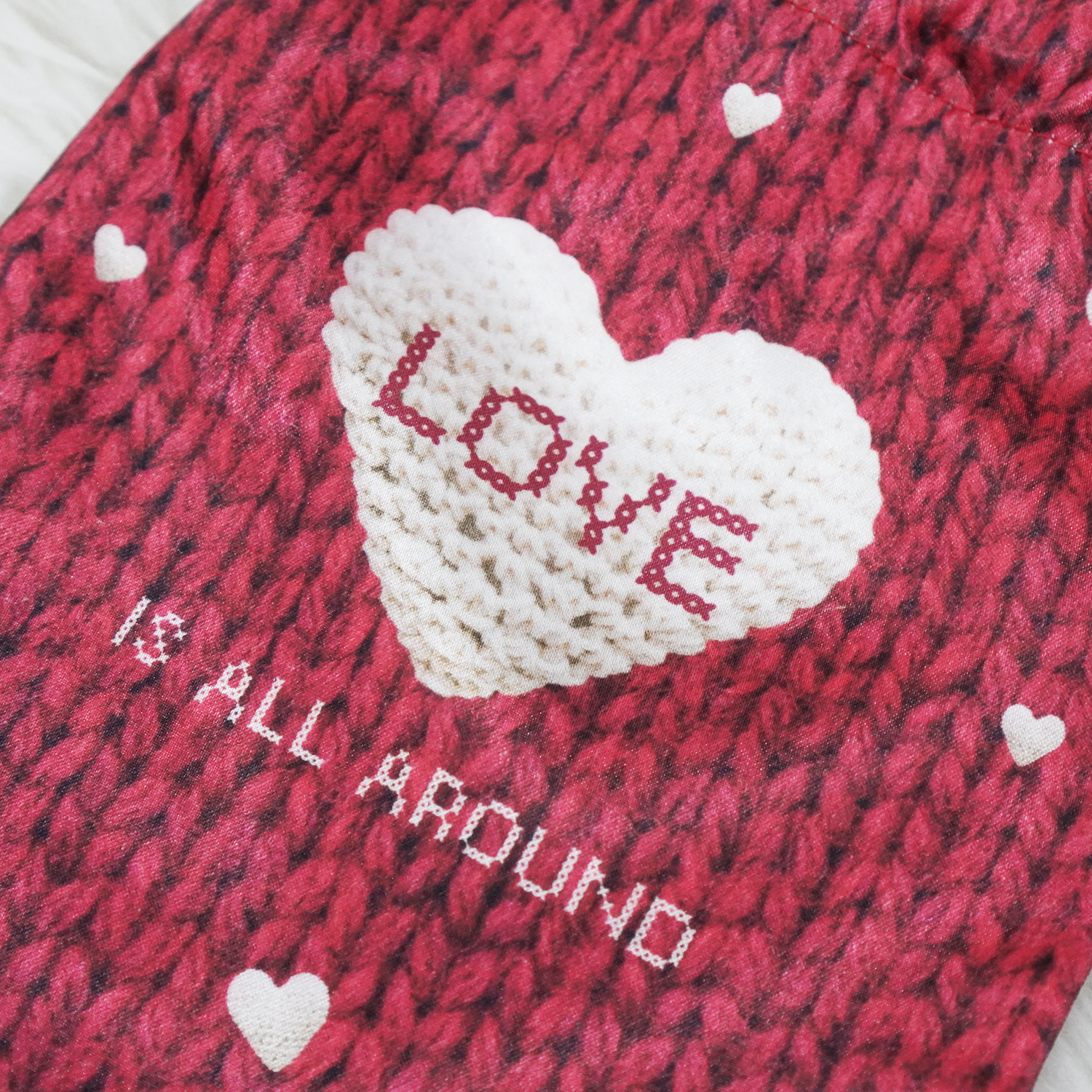 ถุงผ้าซาติน ลาย Knitted Heart - Red