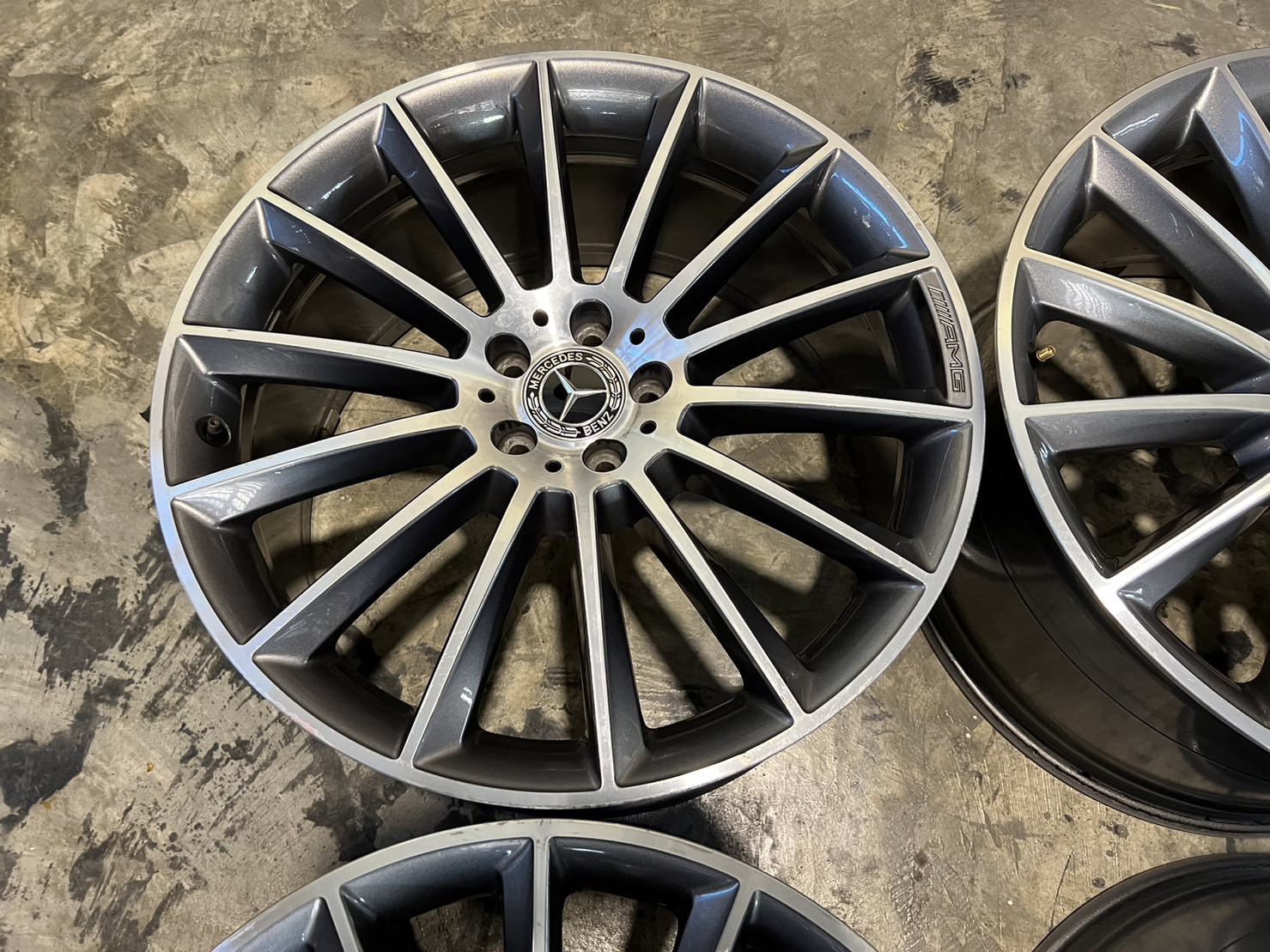 ล้อเบนซ์แท้ AMG Mutispoke 21 นิ้ว W167 GLE