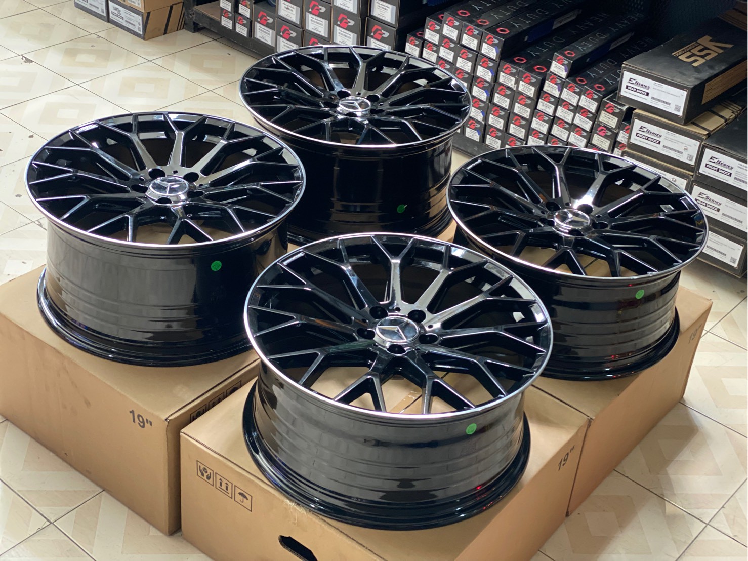 ล้อใหม่แต่งเบนซ์ black edistion หน้าหนักเบา แข็งแรง