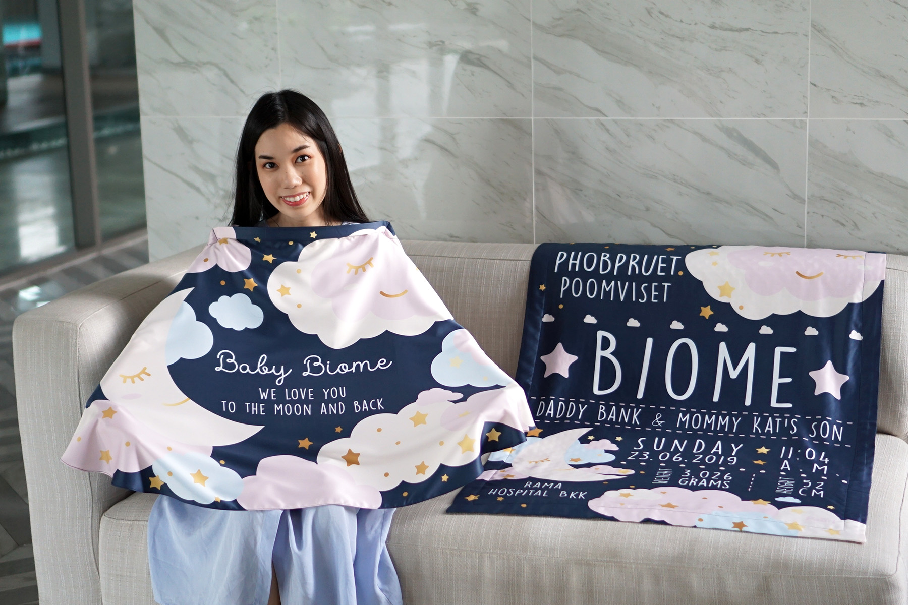 ชุดของขวัญเด็กแรกเกิด ผ้าคลุมให้นม + ผ้าห่มขนาด 75x100cm ลาย Moon - Navy