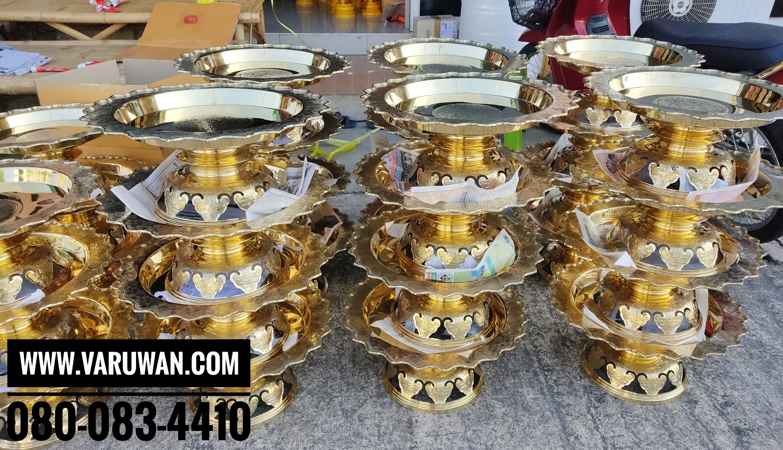 พานโตกโบราณ ทองเหลือง