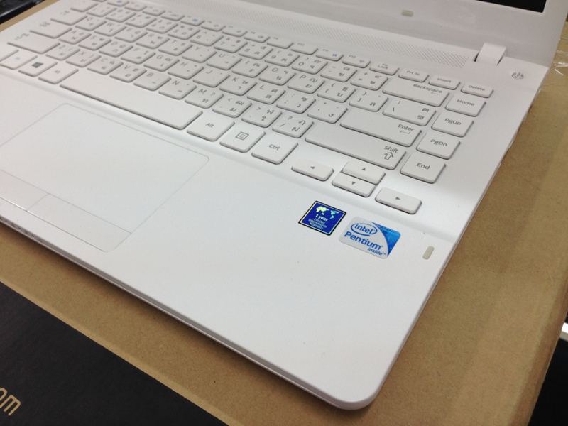 SAMSUNG NP370R4V-A03TH