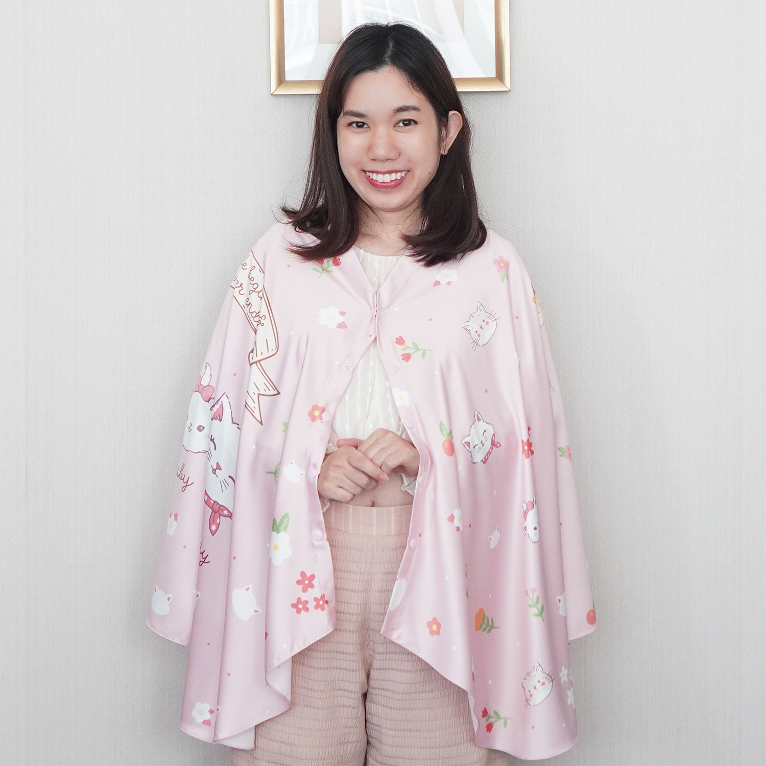 ผ้าคลุมให้นม (รุ่นมีกระดุม ถอดโครงได้) พร้อมส่ง ลาย Marie - Pink