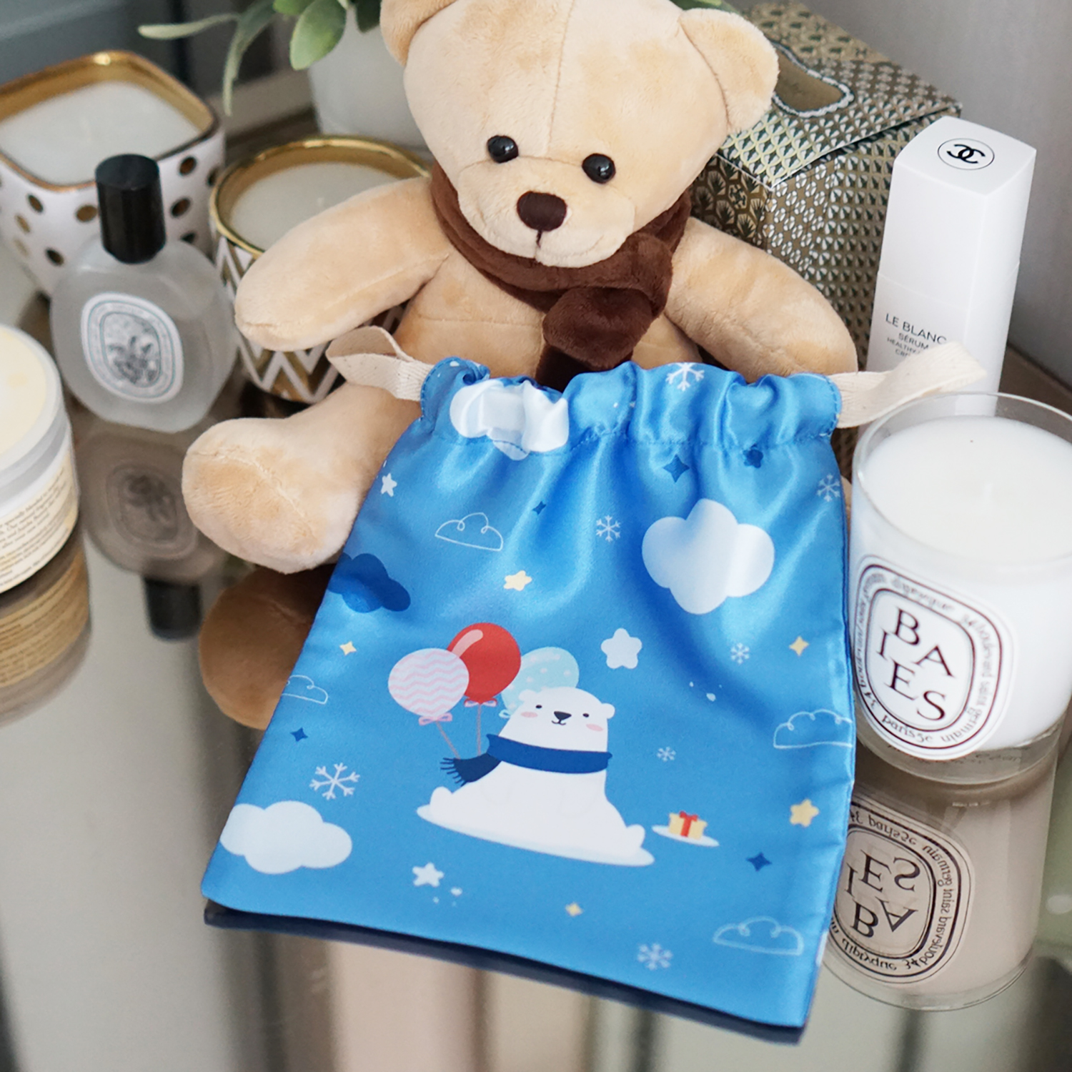 ผ้าคลุมให้นม สั่งทำใส่ชือ ลาย Polar Bear - Dark Blue