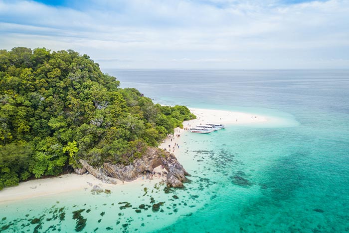 ขายกิจการรีสอร์ทหรูติดทะเล บนเกาะหลีเป๊ะ ฝั่งหาดซันไรซ์ ต.เกาะสาหร่าย อ.เมือง จ.สตูล