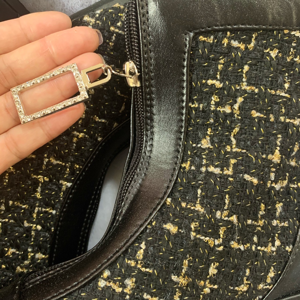 รองเท้าบูทแต่งซิปหน้า (สีครีม)