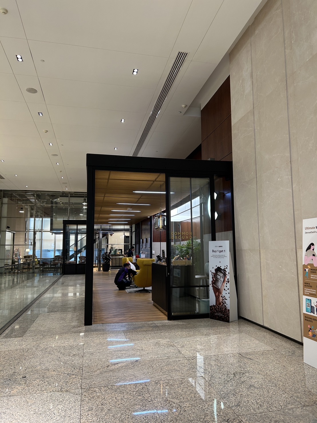 อาคารเซ็นทรัลเวิลด์ ออฟฟิศเศส (CentralwOrld Offices) สำนักงานให้เช่าใจกลางกรุงเทพฯ ติดห้างเซ็นทรัลเวิลด์ ราชดำริ ราชประสงค์ ปทุมวัน