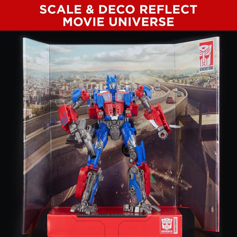 Hasbro Transformers Studio Series 32 Voyager Class Optimus Prime Action Figure 6.5 Inch ฮาสโบร ทรานสฟอเมอร์ส สตูดิโอ ซีรีย์ส 32 วอยเอเจอร์ คลาส หุ่นยนต์ออพติมัส ไพรม์ 6.5 นิ้ว ลิขสิทธิ์แท้