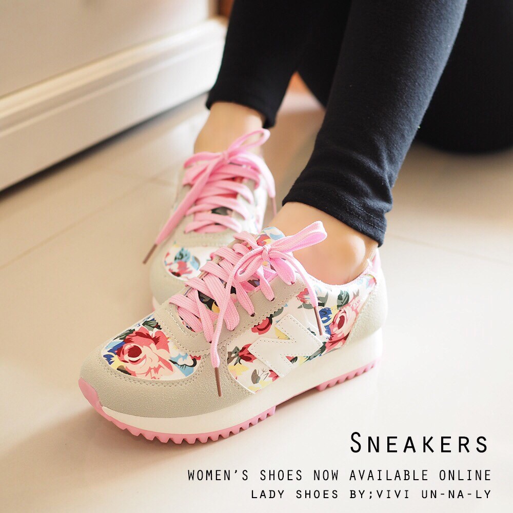 พร้อมส่ง : รองเท้าผ้าใบ NB ลายดอกไม้ (สีชมพูอ่อน)
