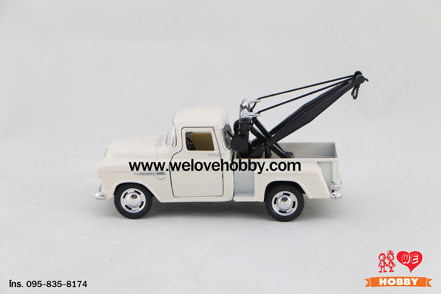 โมเดลรถกระบะคลาสสิค 1955 Chevrolet Chevy Stepside Pick-Up สีครีม Scale 1:32 มีเซตอุปกรณ์รถยก รถลาก