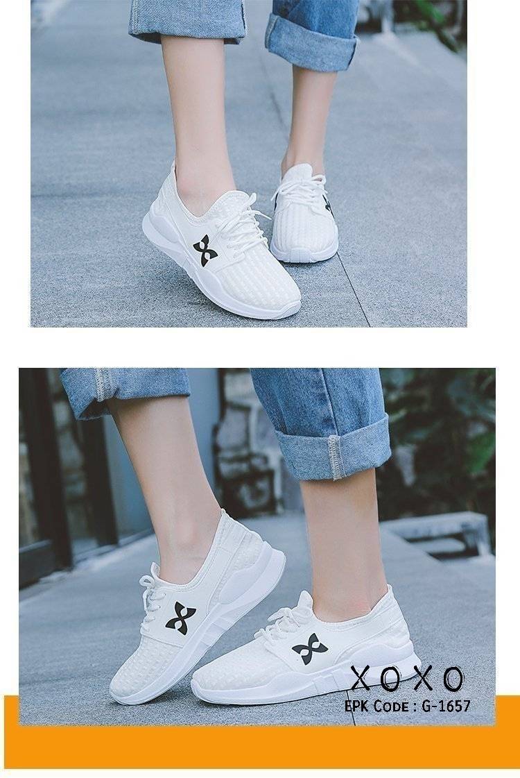 รองเท้าผ้าใบทรง Sport แต่งโลโก้X (สีขาว)