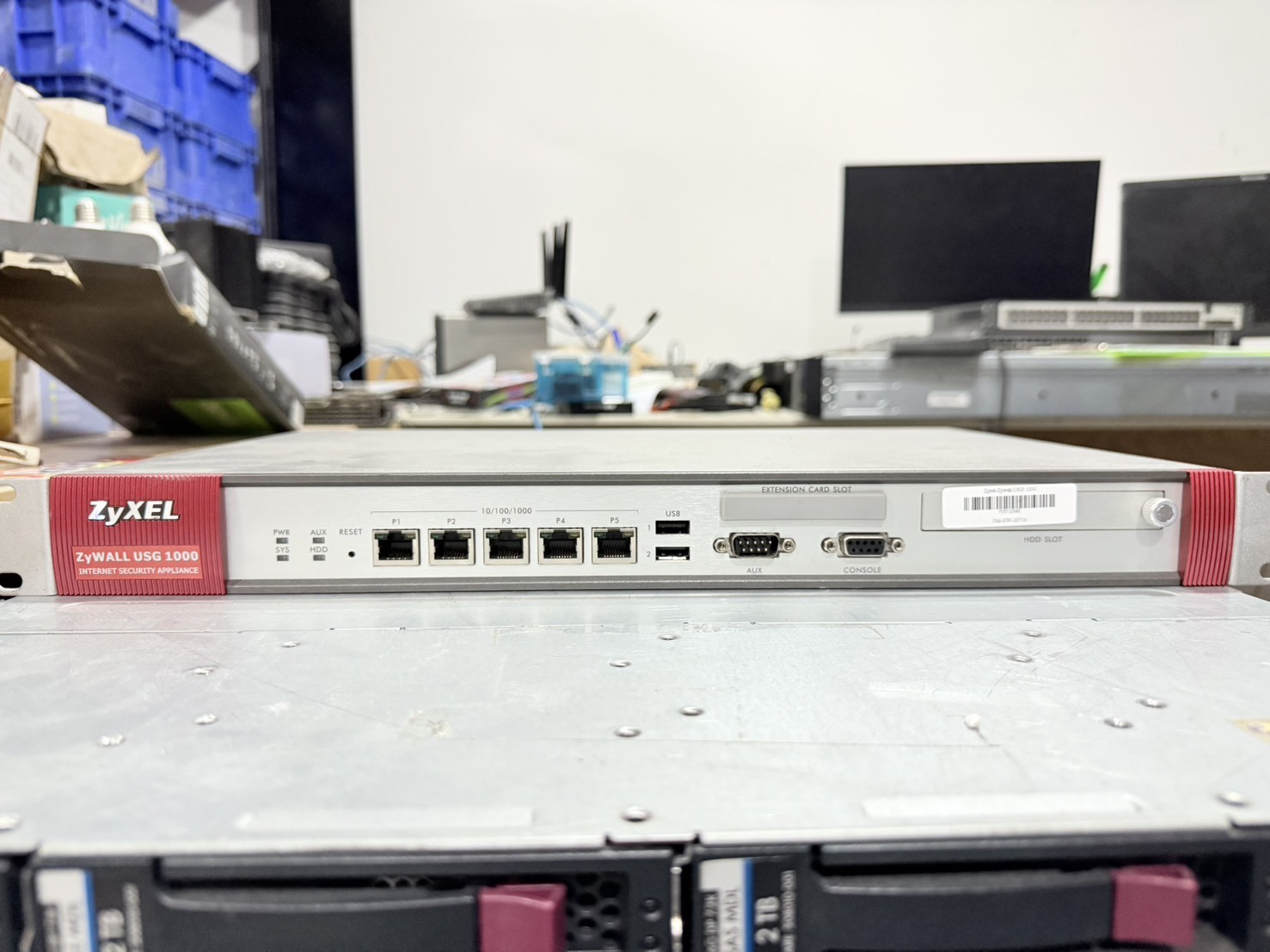 อุปกรณ์ไฟร์วอลล์ Zyxel Zywall USG 100 (7 Port)