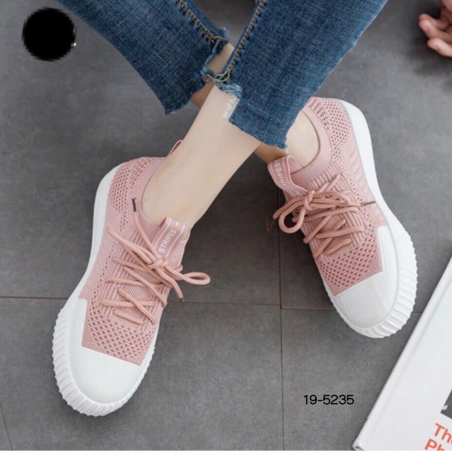 รองเท้าผ้าใบผ้ายืดตัดสีทูโทน (สีชมพู)