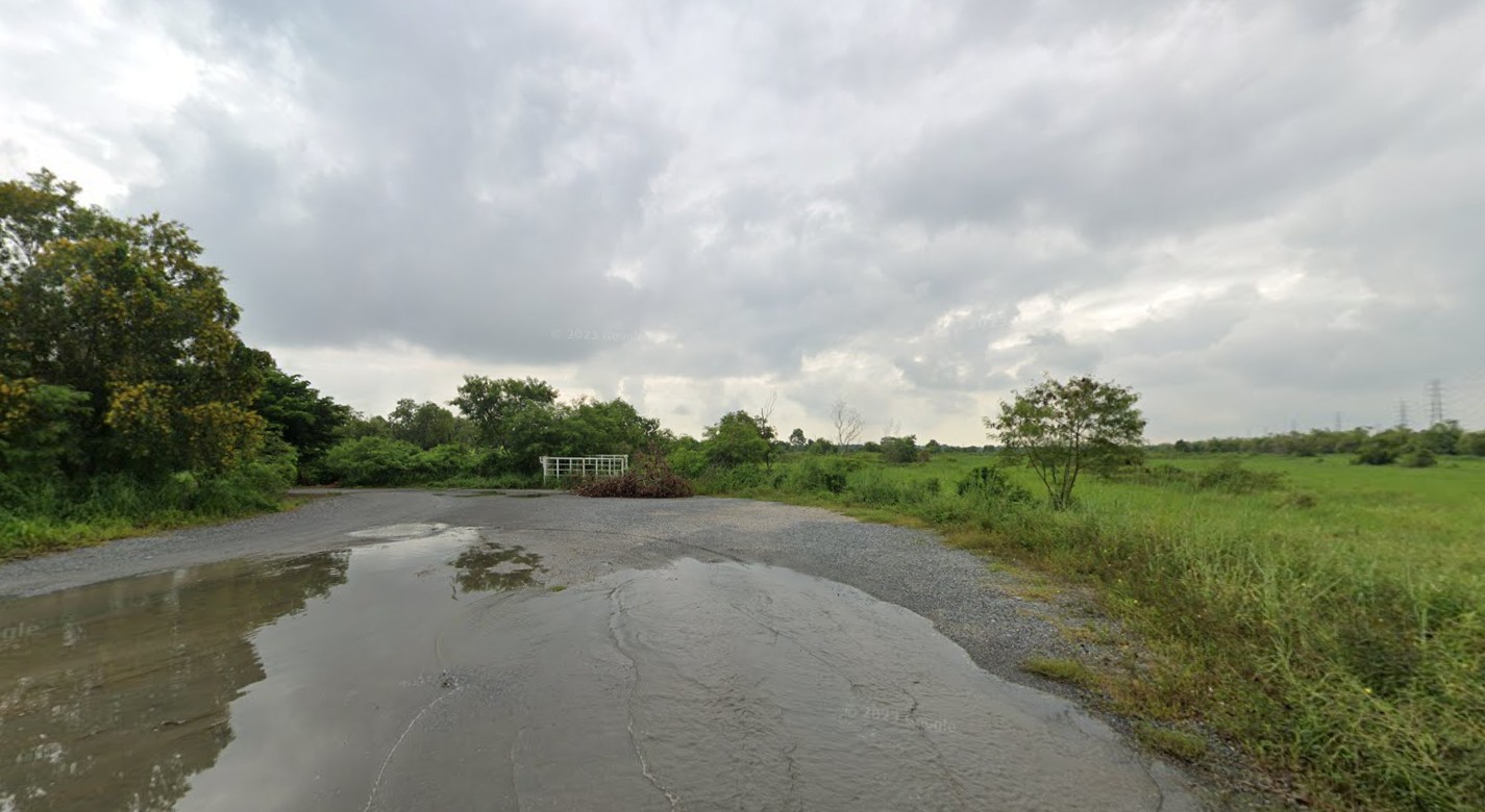 ขายที่ดินติดถนนฉลองกรุง ขนาด 242.73 ไร่ ใกล้นิคมอุตสาหกรรมลาดกระบัง เหมาะสร้างบ้านจัดสรร รองรับดีมานด์จากพนักงานและผู้บริหารในพื้นที่