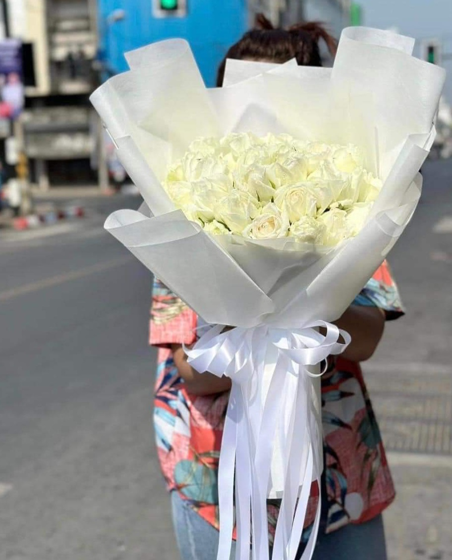 30 Roses