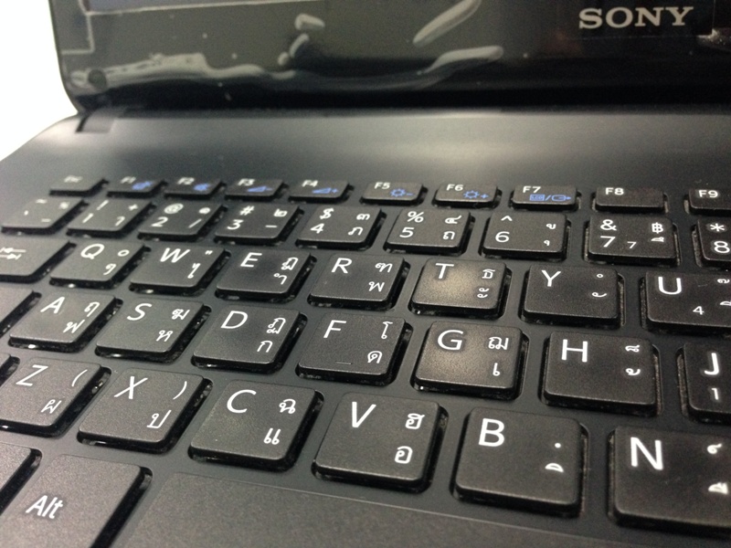Sony VAIO SVF142C1WW