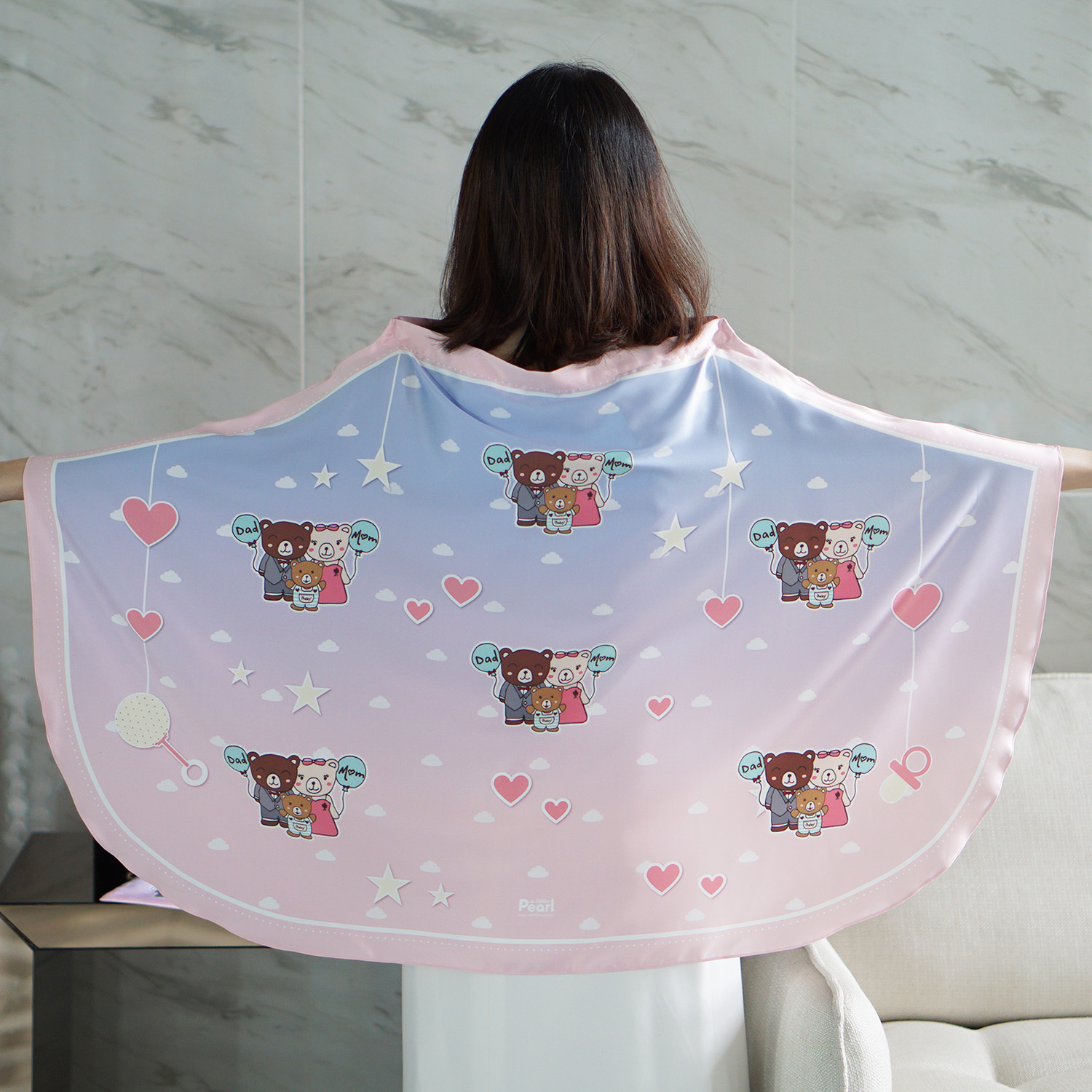 ผ้าคลุมให้นม สั่งทำใส่ชือ ลายครอบครัวหมี - Blue Pink
