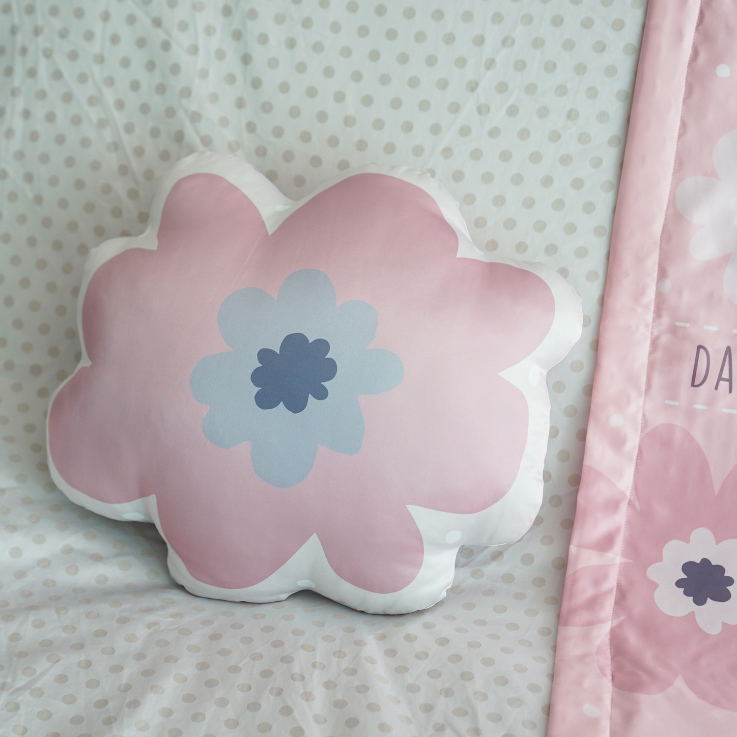 หมอนสั่งทำใส่ชื่อ ลาย Big Flower - Pink