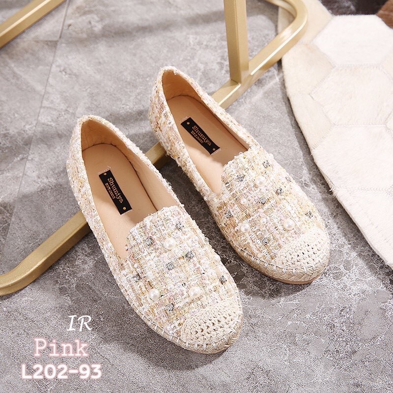 รองเท้าสลิปเปอร์แต่งอะไหล่เพชร (สีชมพู)