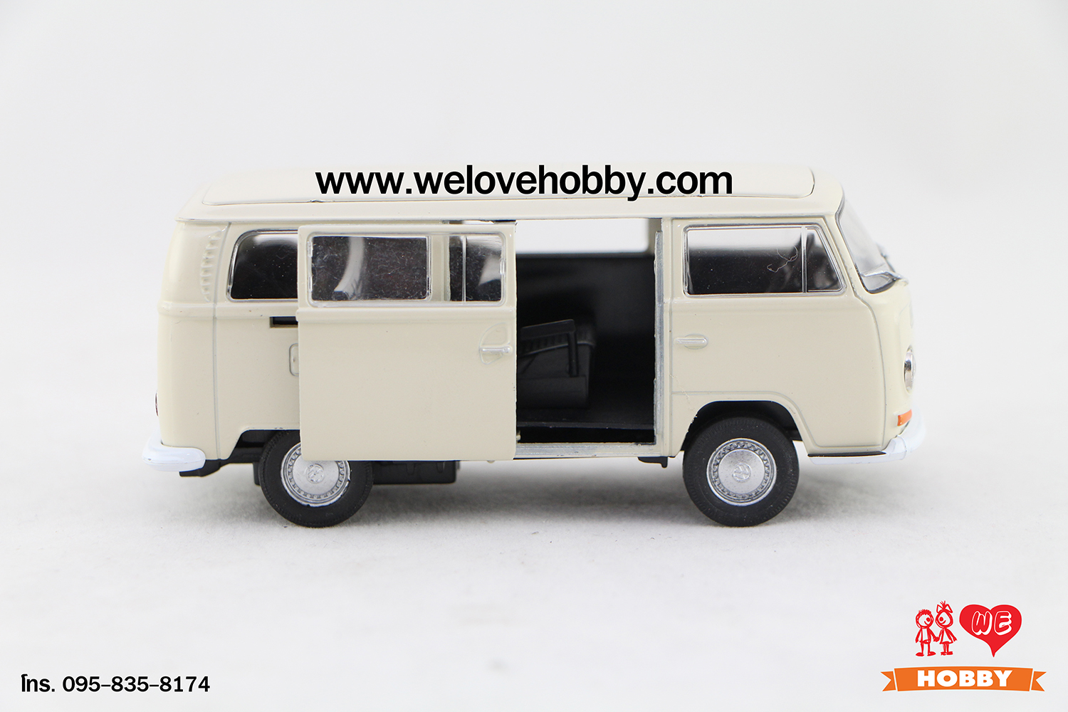 โมเดลรถตู้โฟล์คคลาสสิค 1972 Volkswagen Type 2 Bus สีครีม Scale 1:34-1:39