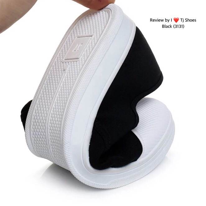 รองเท้าผ้าใบสวมไร้เชือก (สีเทา)