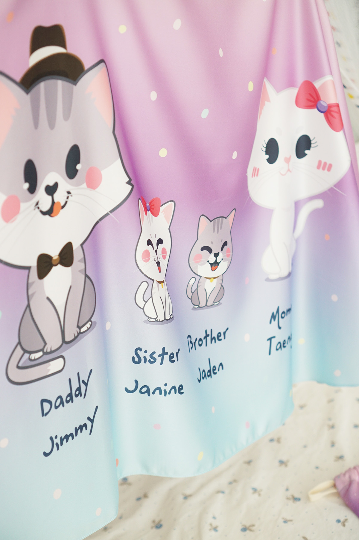 ผ้าคลุมให้นม สั่งทำใส่ชือ ลาย Kitten's Family - Purple Blue