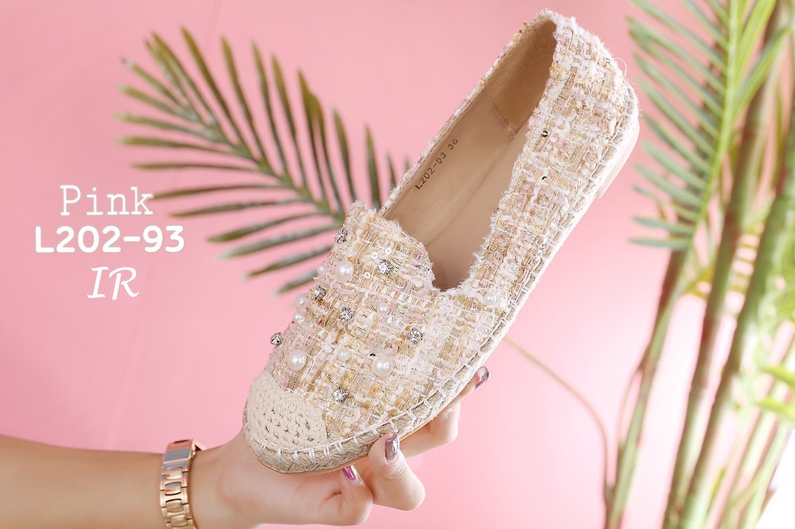 รองเท้าสลิปเปอร์แต่งอะไหล่เพชร (สีชมพู)