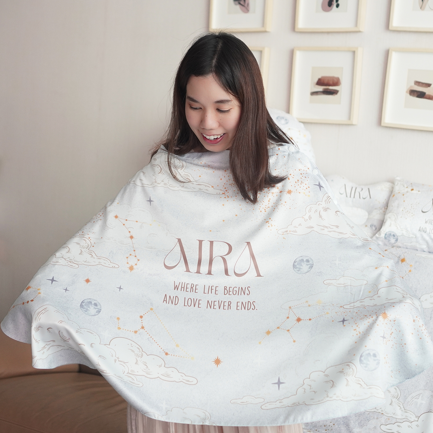 ผ้าคลุมให้นม 3in1 (รุ่นมีกระดุม ถอดโครงได้) แบบสั่งทำใส่ชื่อ ลาย Zodiac - Grey
