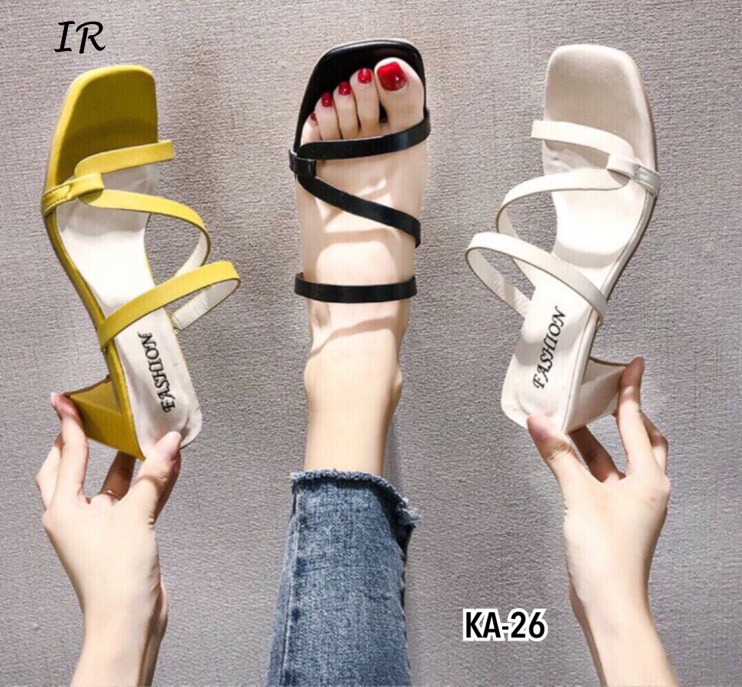 รองเท้าเปิดส้นแต่งสายไขว้สาน (สีดำ)