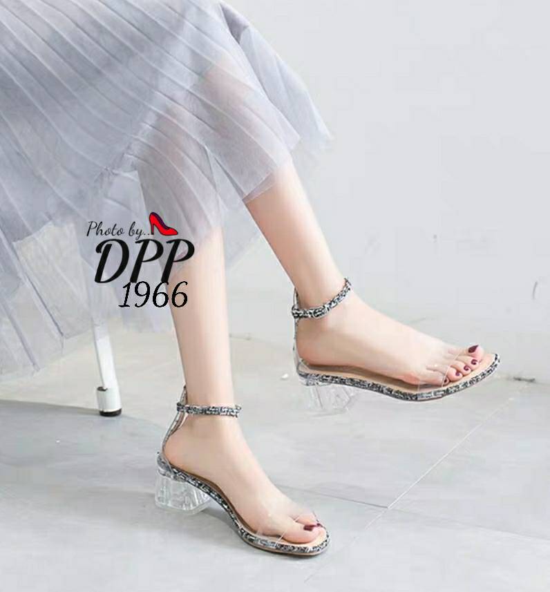 รองเท้าส้นแก้วผ้าทวิส (สีดำ)