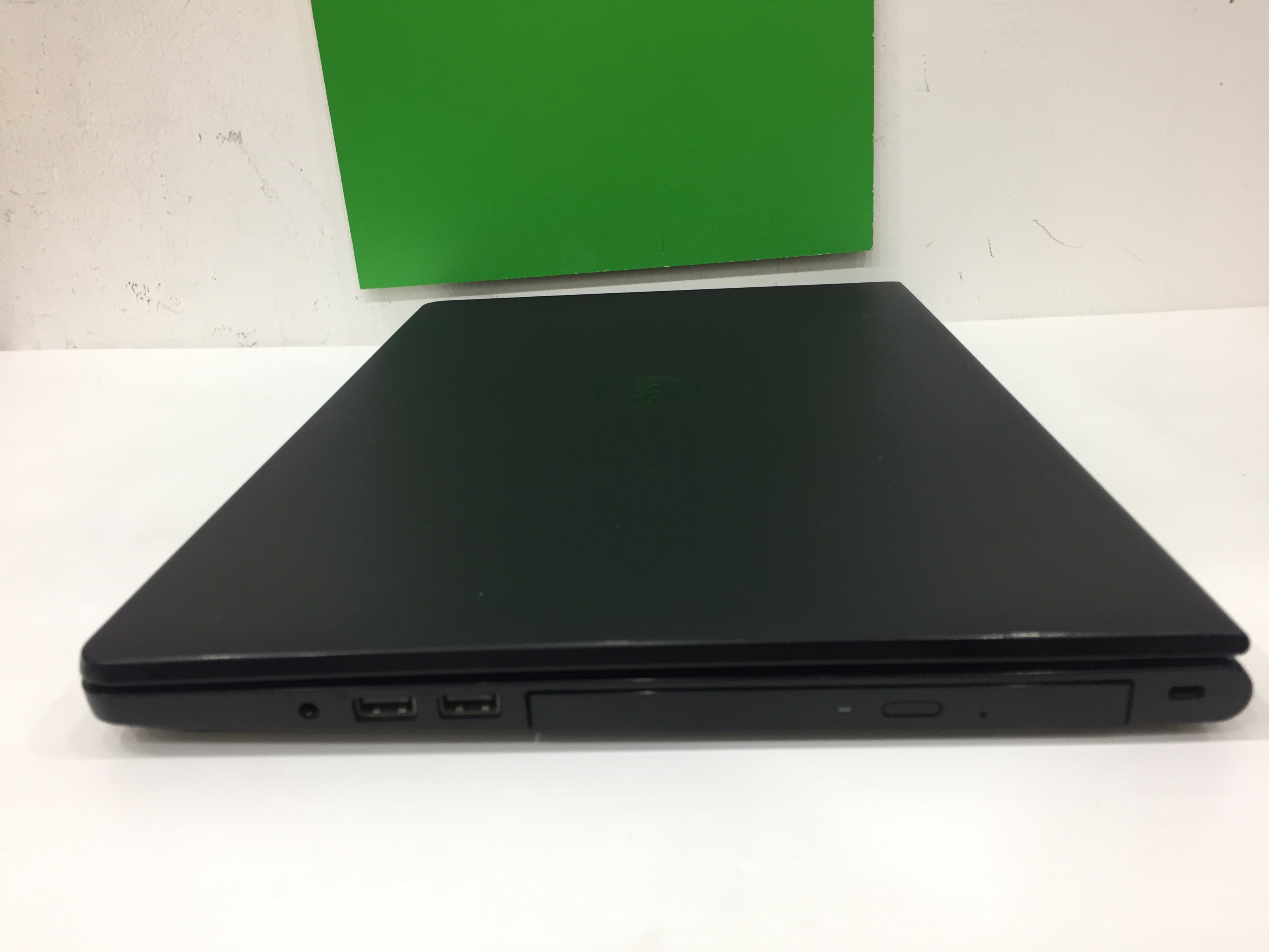 DELL Inspiron 3558