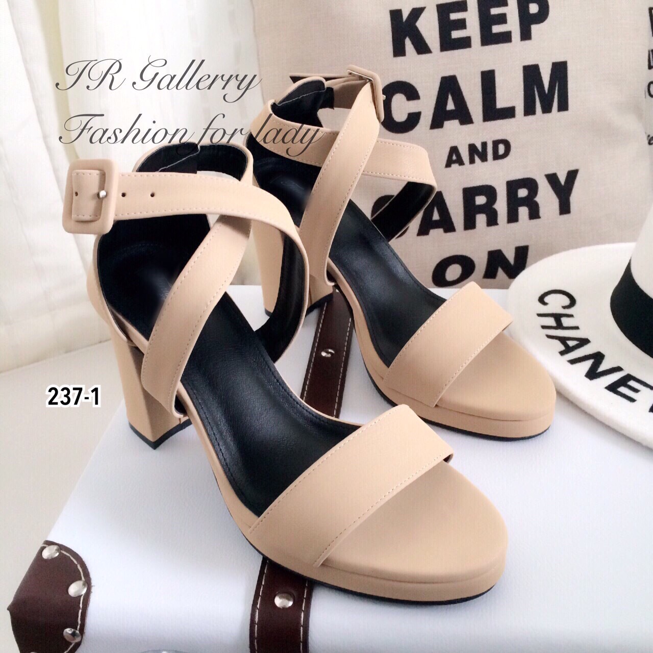 รองเท้าส้นตันสายไขว้ (สีแดง)