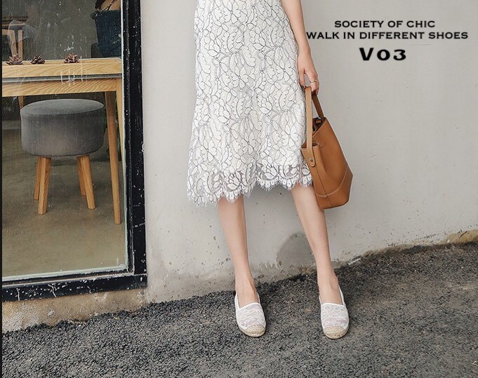 รองเท้าลูกไม้ Style Valentino