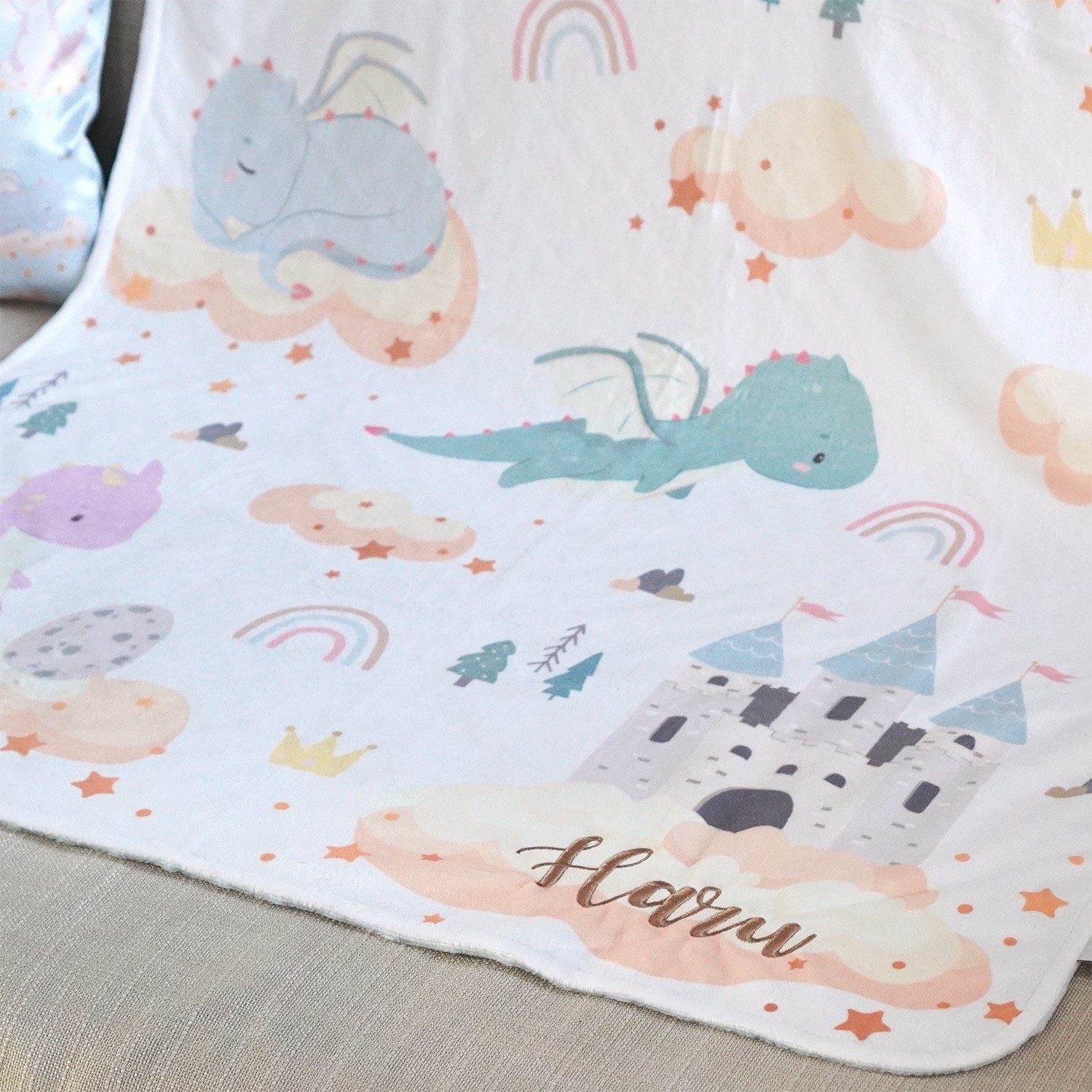 ผ้าห่ม Minky ลาย Dragon 75x100cm แบบปักชื่อ ด้านหลังสีฟ้า